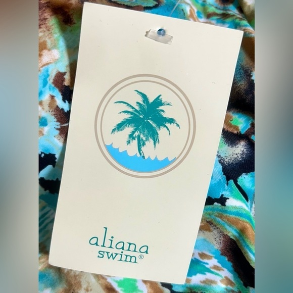 NWT Aliana One-Piece Multicolored Floral Swimsuit w/ Built-In Bra & Low Back, 12 - Picture 8 of 14